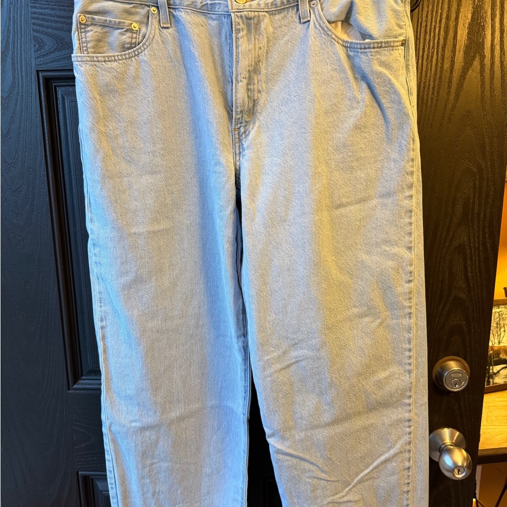 Levi's Light Wash Boyfriend Jeans